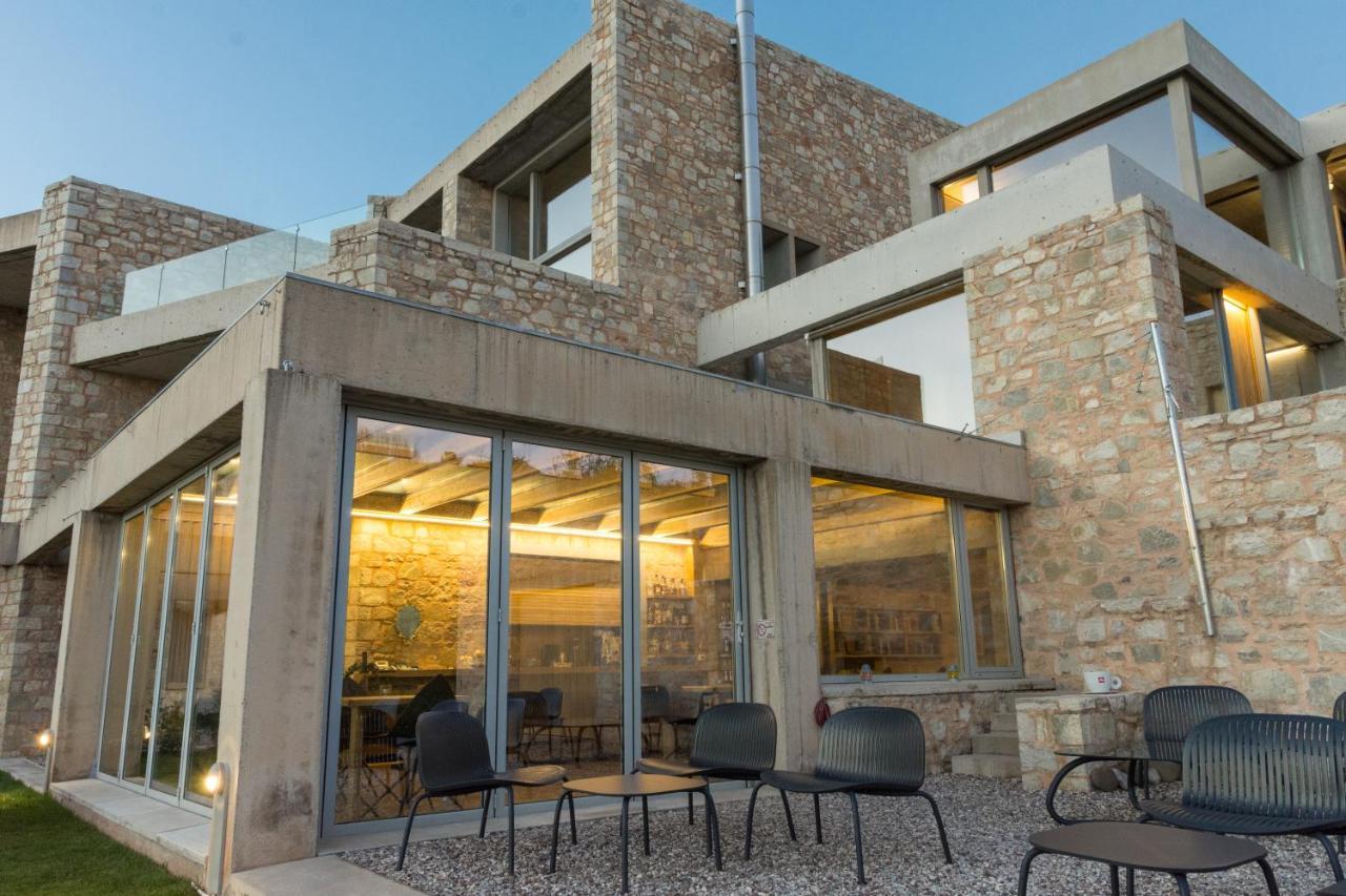 Escapade Luxury Residences Karpenisi Exterior photo