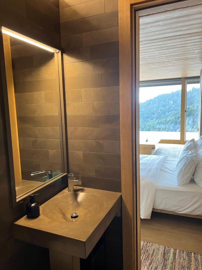 Escapade Luxury Residences Karpenisi Exterior photo