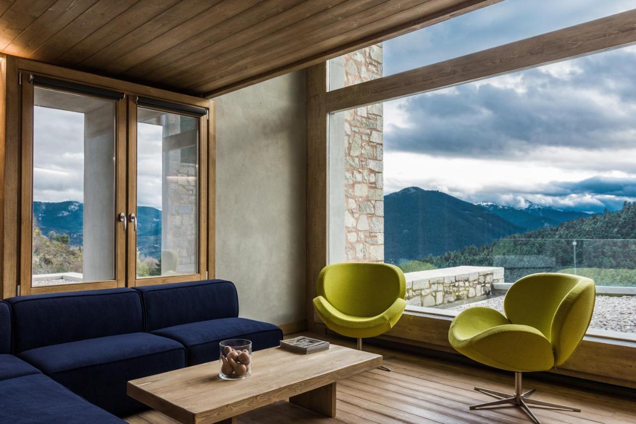 Escapade Luxury Residences Karpenisi Exterior photo