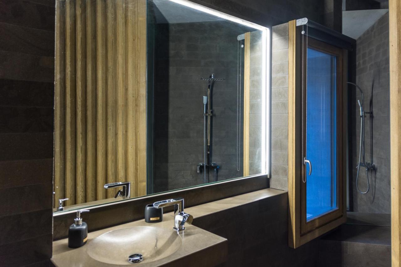 Escapade Luxury Residences Karpenisi Exterior photo
